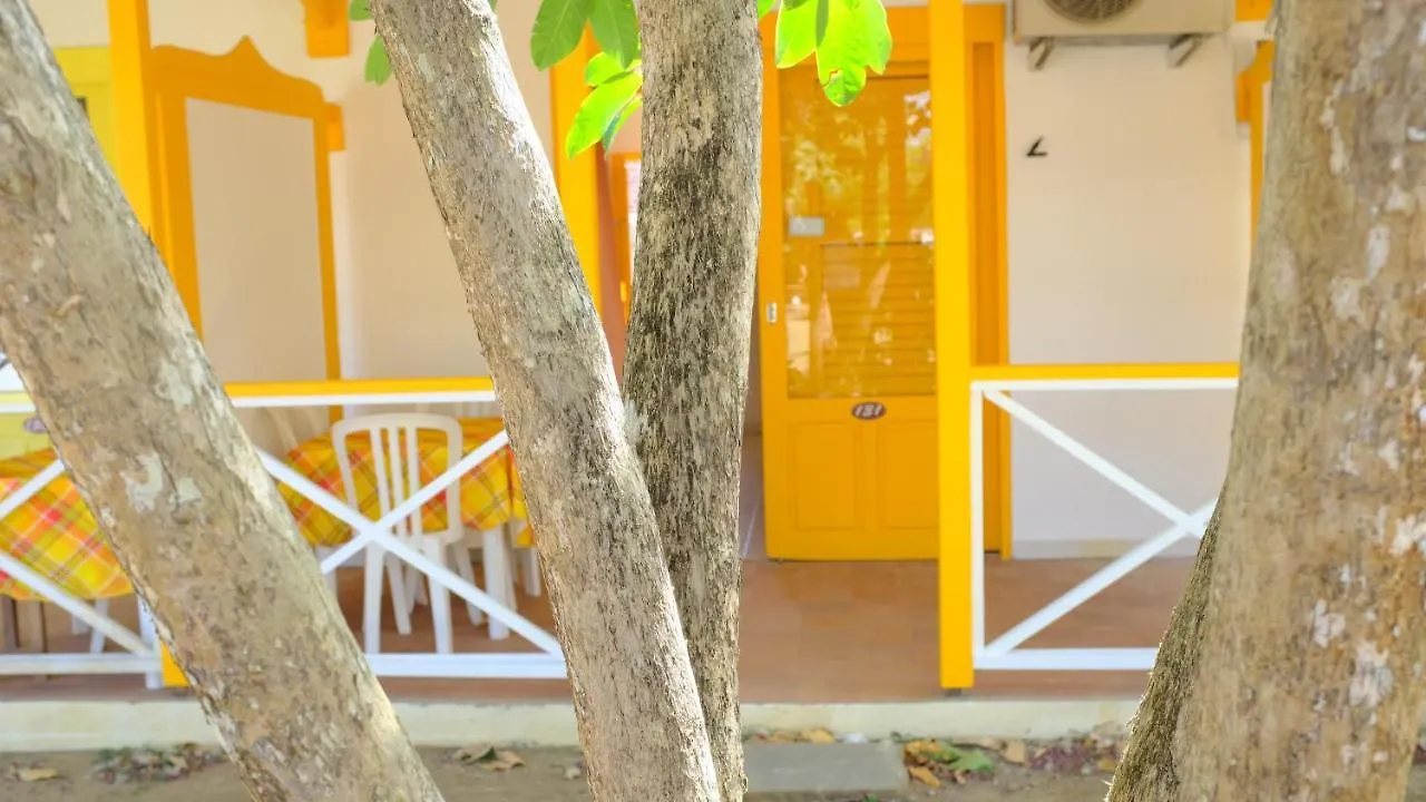 Imperatrice Village - Residence Sur La Plage レ・トロワ・イレ